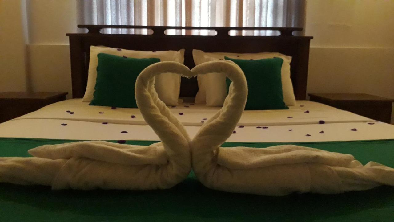 Enara Luxury Stay Katugastota ภายนอก รูปภาพ