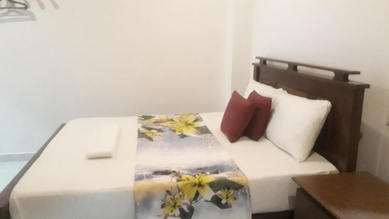 Enara Luxury Stay Katugastota ภายนอก รูปภาพ