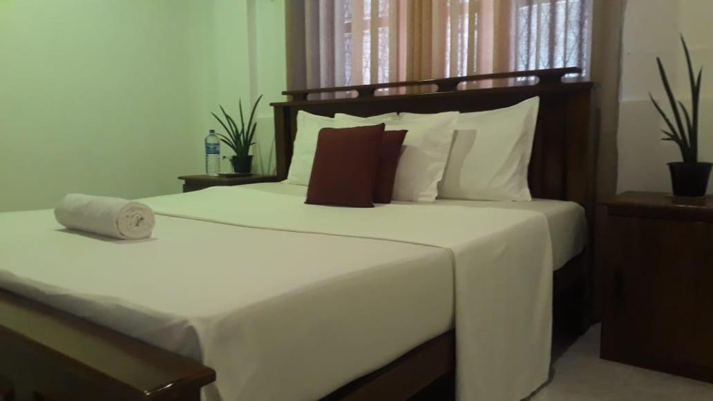 Enara Luxury Stay Katugastota ภายนอก รูปภาพ