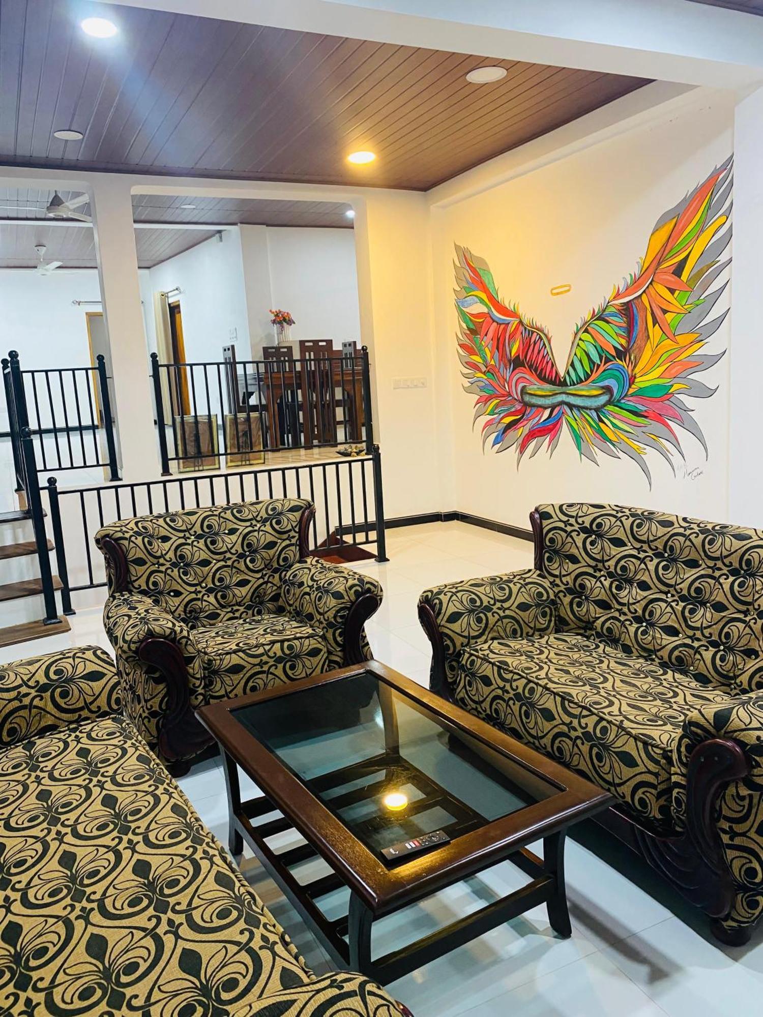 Enara Luxury Stay Katugastota ภายนอก รูปภาพ