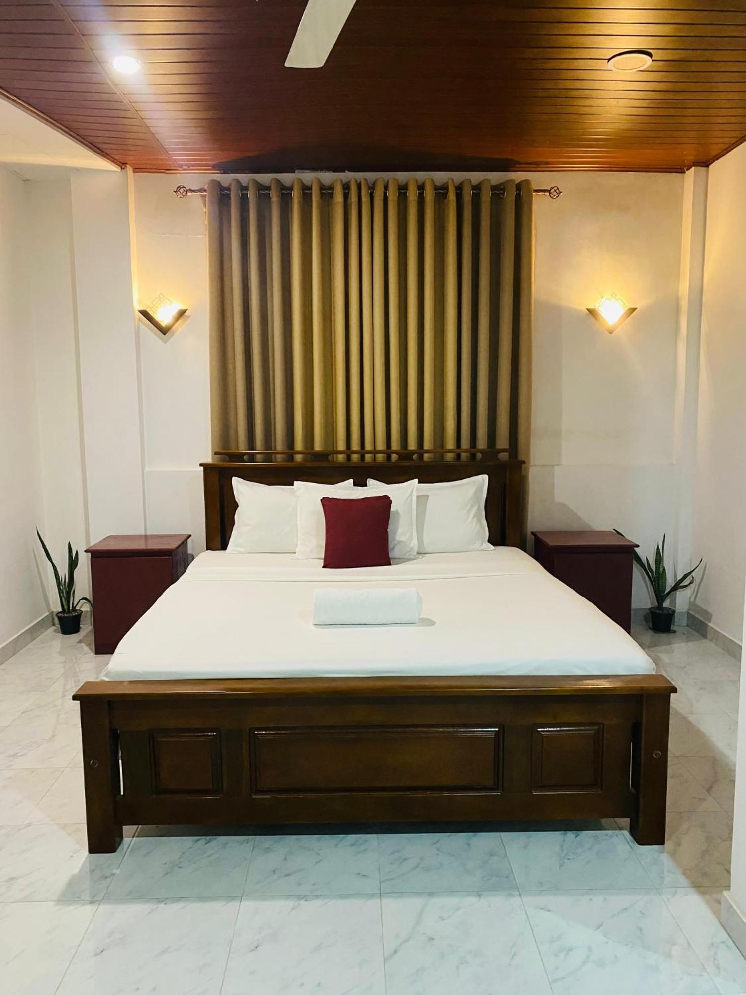 Enara Luxury Stay Katugastota ภายนอก รูปภาพ